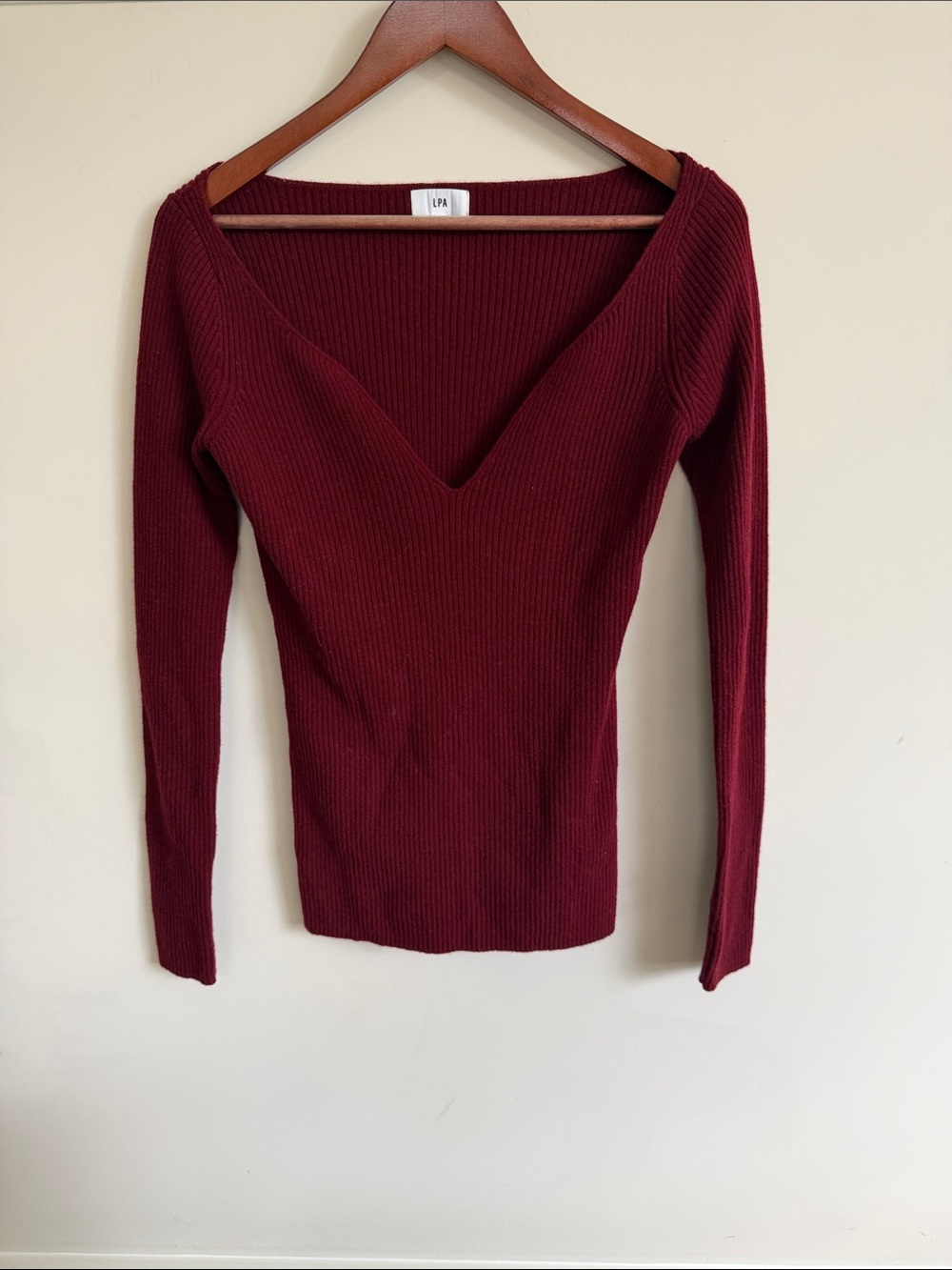 LPA Women's Deep V Ribbed Sweater in Wine